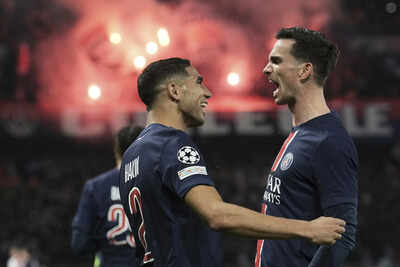AP-PHOTOS-PSG-overpowers-Arsenal-to-reach-Champions-League-final.jpg
