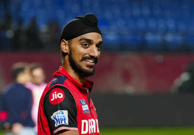 Dharamsala-Punjab-Kings-Arshdeep-Singh-during-a-practice-session-ahead-of-an-I-.jpg