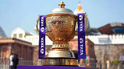 IPL-trophy2-1205-IPL.jpg