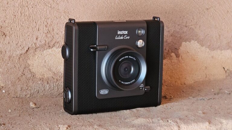 Instax_wide_evo_1748232558375_1748232558632.jpg