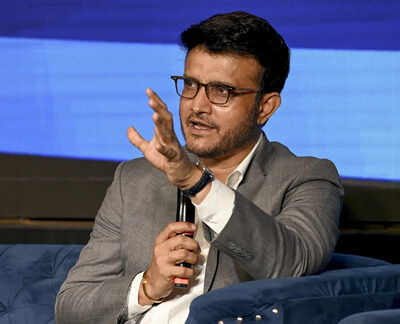Kolkata-Former-cricketer-Sourav-Ganguly-speaks-during-Ikonzs-showcasing-of-his-.jpg