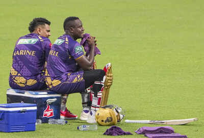 Kolkata-Kolkata-Knight-Riders-Sunil-Narine-and-Rovman-Powell-during-a-practice-.jpg