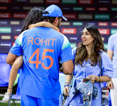 Rohit-Sharma-with-his-wife-Ritika-Sajdeh-and-daughter-Samaira.jpg