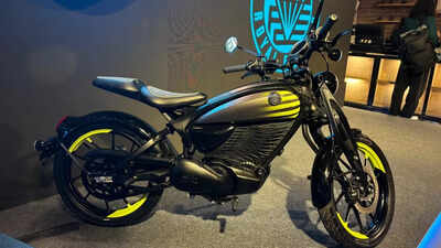 Royal-Enfield-confirms-launch-timeline-for-Flying-Flea-C6-S6-electric-motorcycles.jpg