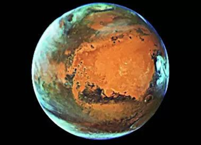 Study-casts-doubt-on-water-flows-as-cause-of-streaks-on-Martian-slopes.jpg