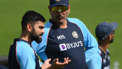 Virat-Kohli-and-Ravi-Shastri.jpg