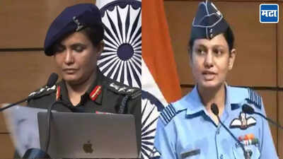 sofia-qureshi-and-wing-commander-vyomika-singh.jpg