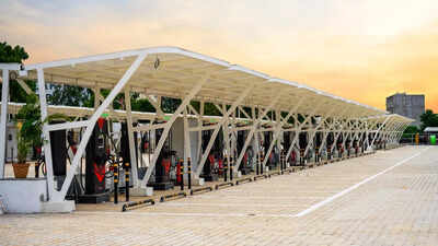 Indias-largest-EV-charging-hub-set-up-in-this-city-210-points-fast-charging-in-35-mins.jpg