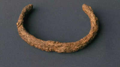 Mysterious-jewellery-made-from-alien-world-metal-found-in-3000-year-old-treasure.jpg