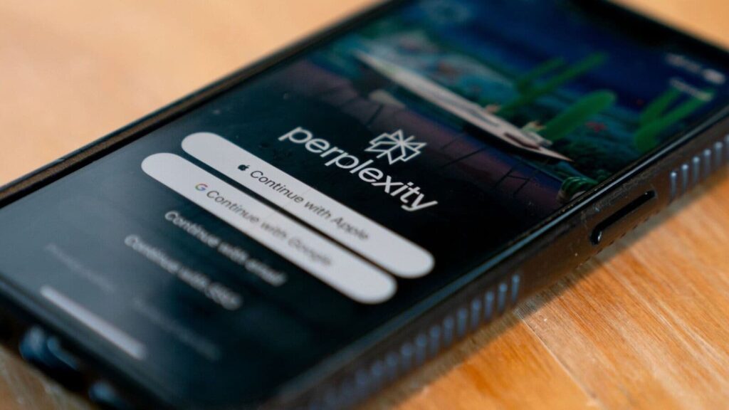PERPLEXITY-AI-APP-2_Samsung_electronics_tech_news_1748853991469_1750435450992.jpg