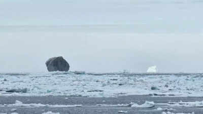 Rare-black-iceberg-spotted-in-Canada-stuns-scientists-with-its-mysterious-dark-hue.jpg