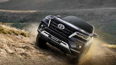 Toyota-Fortuner-with-mild-hybrid-tech-launched-Price-bookings-more.jpg