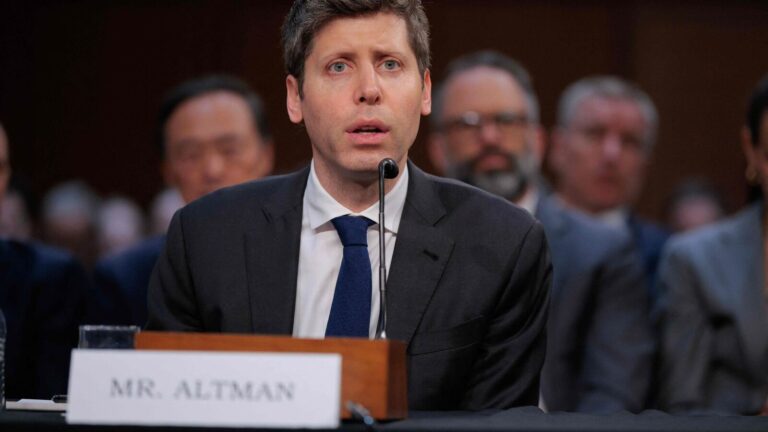 US-OPENAI-CEO-SAM-ALTMAN-TESTIFIES-IN-SENATE-COMME_1751299350530_1751299350809.jpg