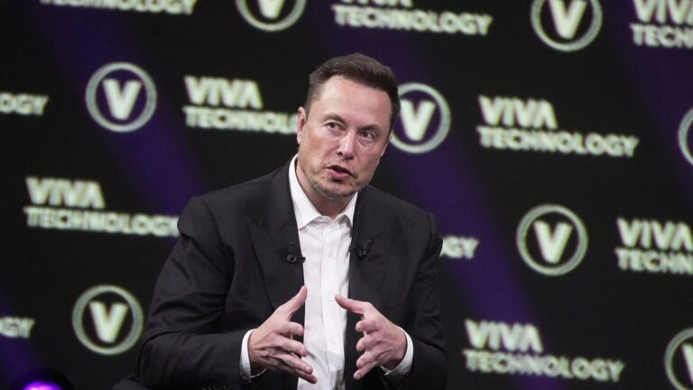Elon_Musk_1752550032662_1752550032815.jpg