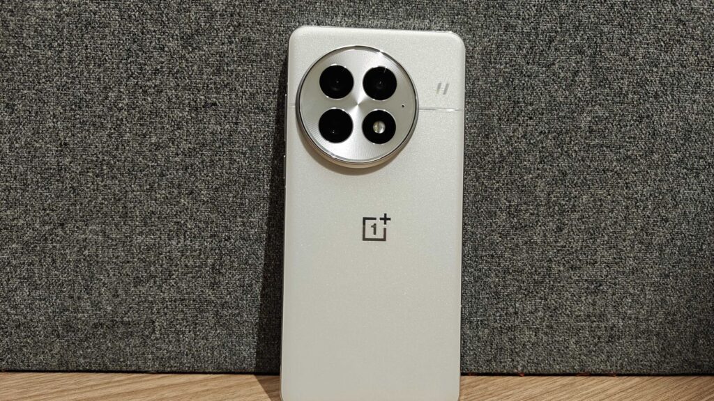 OnePlus_13_1751873387898_1751873388313.jpg