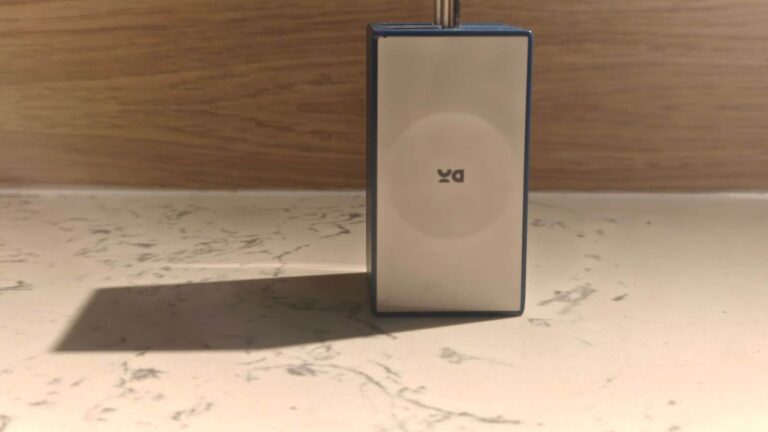 DailyObjects_GaN_charger_1754545216629_1754545217496.jpg