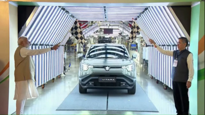 PM-Modi-flags-off-Indias-e-Vitara-for-global-exports-Gujarat-plant-starts-hybrid-battery-electrode-p.png