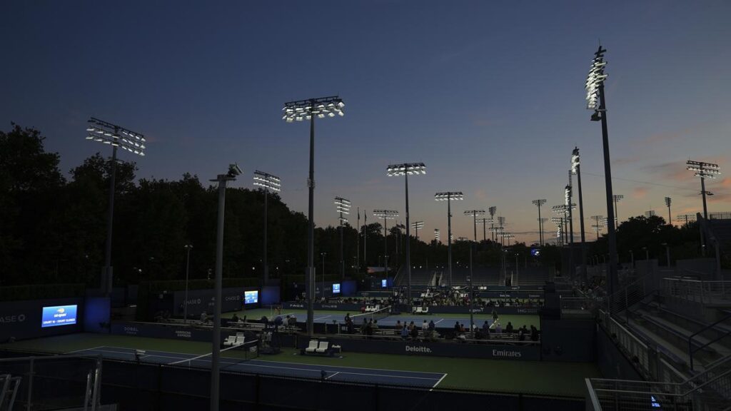 US_Open_Dark_Lighting_Tennis_30522.jpg