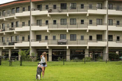 these-colleges-are-welcoming-pets-in-dorms-to-reduce-students39-stress-and-anxiety.jpg