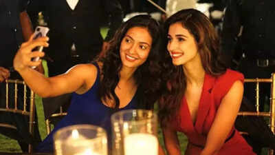 925734-disha-khushboo.jpg