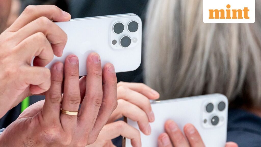 APPLE-PRODUCT-UNVEILING-42_1725930503881_1758599943820.jpg