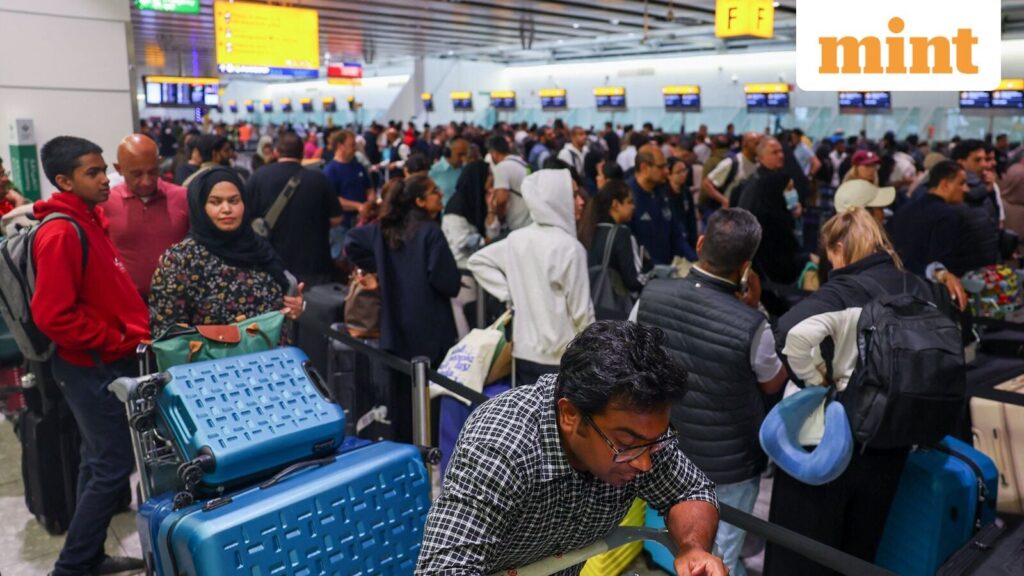 EUROPE-AIRPORTS-CYBERATTACK-BRITAIN-10_1758448525150_1758448537832.JPG