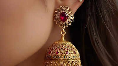 can-your-jhumkas-cause-an-ear-infection-side-effects-and-prevention-tips.jpg