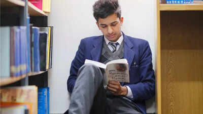is-studying-harder-wasting-your-time-why-top-students-focus-on-smart-learning-habits-instead.jpg