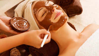 parlour-facials-risks-4-common-types-to-avoid-for-safe-glowing-skin.jpg