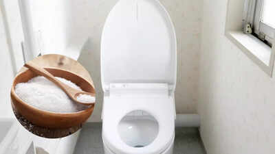 the-natural-salt-cleaning-hack-that-can-transform-your-toilet-fight-bacteria-and-leave-it-shining-ov.jpeg