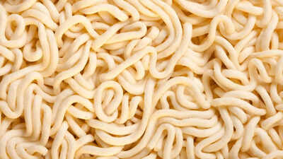 why-eating-raw-noodles-is-dangerous-causes-digestive-issues-cancer-risk-diabetes-and-heart-problems.jpeg