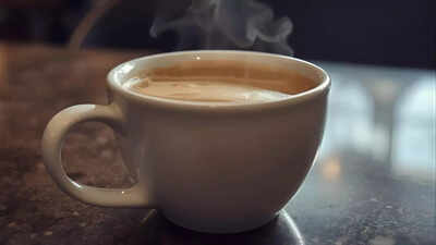 why-your-chai-feels-bland-after-mithai-and-what-science-says.jpg