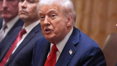 1760313284_trump.jpg