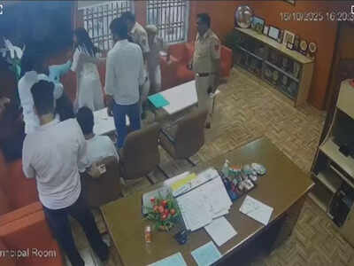assault-on-dignity-of-teachers-du-forms-inquiry-panel-after-dusu-joint-secretary-slaps-professor-at.jpeg