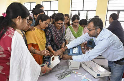 bihar-election-officials-training-ahead-of-elections.jpg