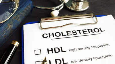 dont-ignore-these-6-eye-symptoms-that-signal-high-cholesterol.jpg
