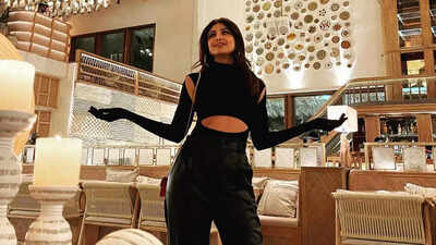 theshilpashetty_1607008701_2456089464909718796_1904097264-1.jpg