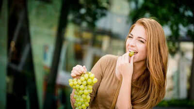 this-fruit-can-reduce-your-risk-of-heart-attack-dementia-and-gut-problems-heres-what-science-says.jp_.jpeg