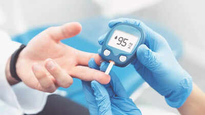 understanding-hypoglycemia-know-the-causes-and-effective-ways-to-manage-low-blood-sugar.jpg