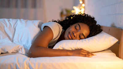 do-you-sleep-with-lights-on-harvard-study-warns-of-hidden-health-threats-that-could-damage-your-hear.jpeg