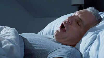 how-chronic-snoring-can-increase-your-risk-of-a-heart-attack-why-disrupted-breathing-harms-the-heart.jpeg