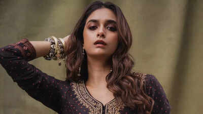 keerthysureshofficial_1764079970_3773698767766267981_2275936616-1.jpg