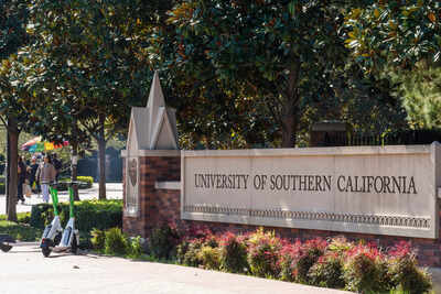 more-than-900-staff-laid-off-as-university-of-southern-california-faces-200-million-deficit.jpg