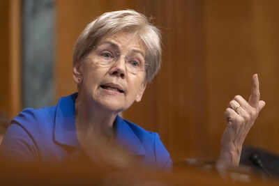 senator-warren-urges-trump-administration-to-stop-16t-federal-student-loan-sale.jpg