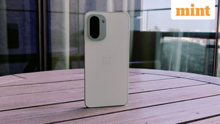 OnePlus_15R_1765964027437_1765964027683.jpg