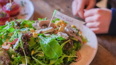 green-salads-are-not-as-fibre-rich-as-many-believe-uk-surgeon-breaks-down-why-thats-not-always-true.jpeg