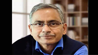 kishore-m-paknikar.jpg