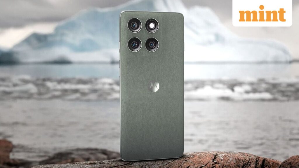 moto-edge-60-pro-pdp-Highlight-03-D-u85l3xzl_1745562992486_1765703657805.jpeg