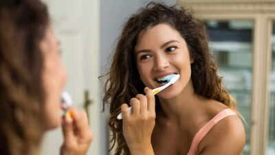 when-is-the-right-time-to-brush-your-teeth-before-breakfast-or-after-know-what-experts-recommend.jpg