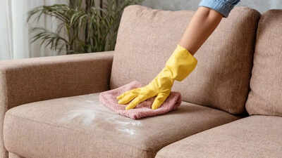 dont-want-to-use-harsh-chemicals-to-clean-your-couch-heres-a-trick-to-clean-it-naturally.jpg